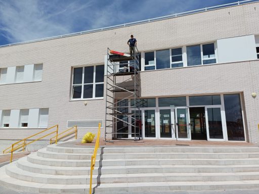 lamians de control solar y ahorro energético en colegio